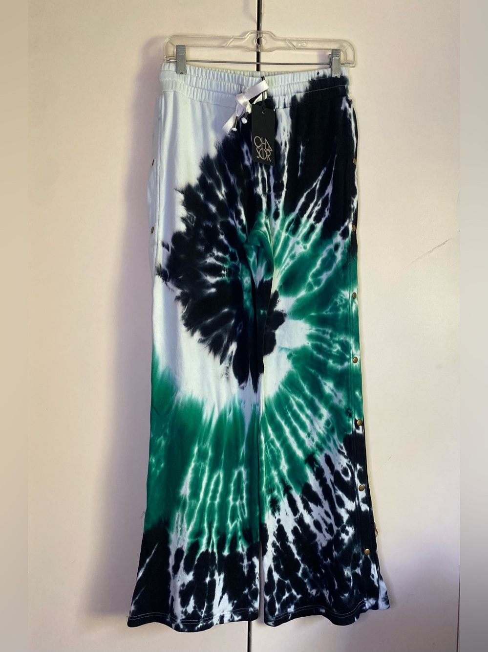 NEW CHASER baker sweatpant in tie dye
